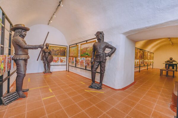 Moon Gallery - Local Adults - Image 2